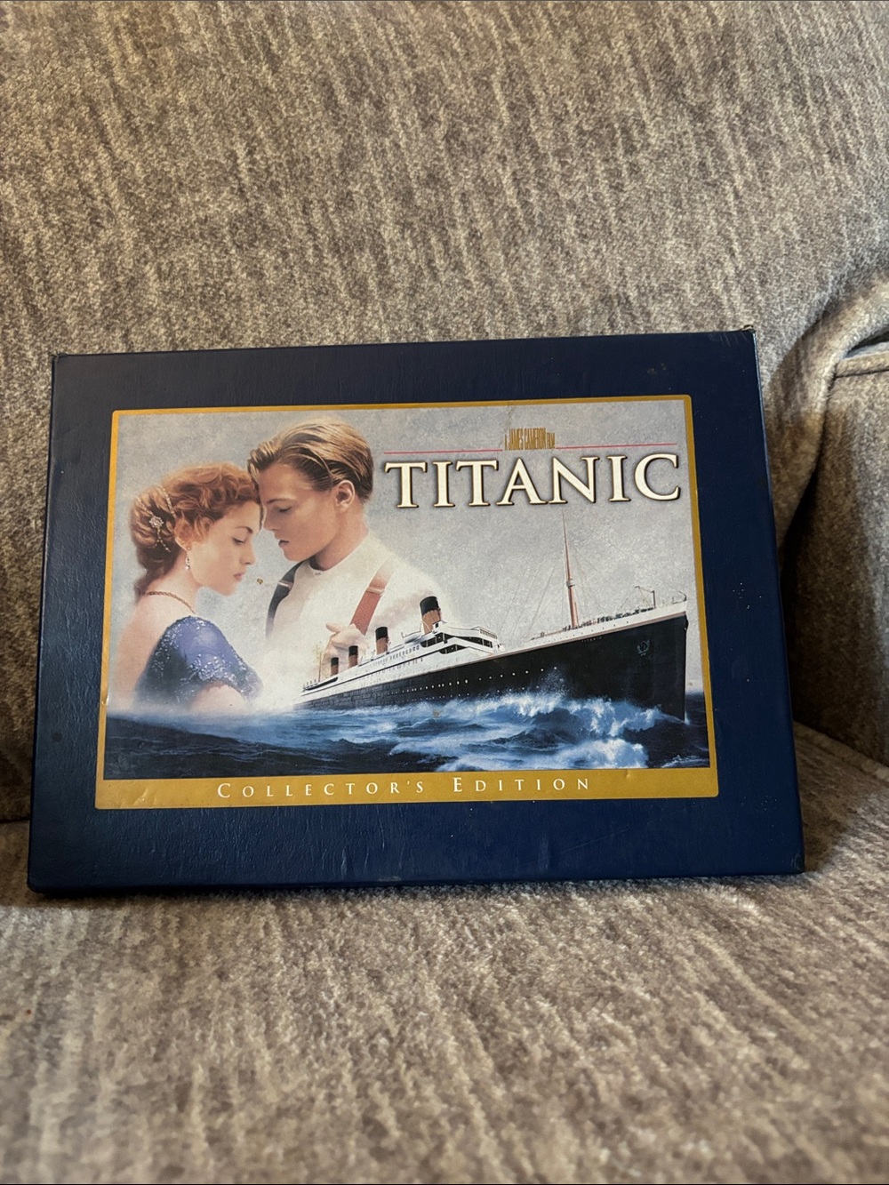 Titanic Collector Set by Titan - Blue and Gold Artwork
